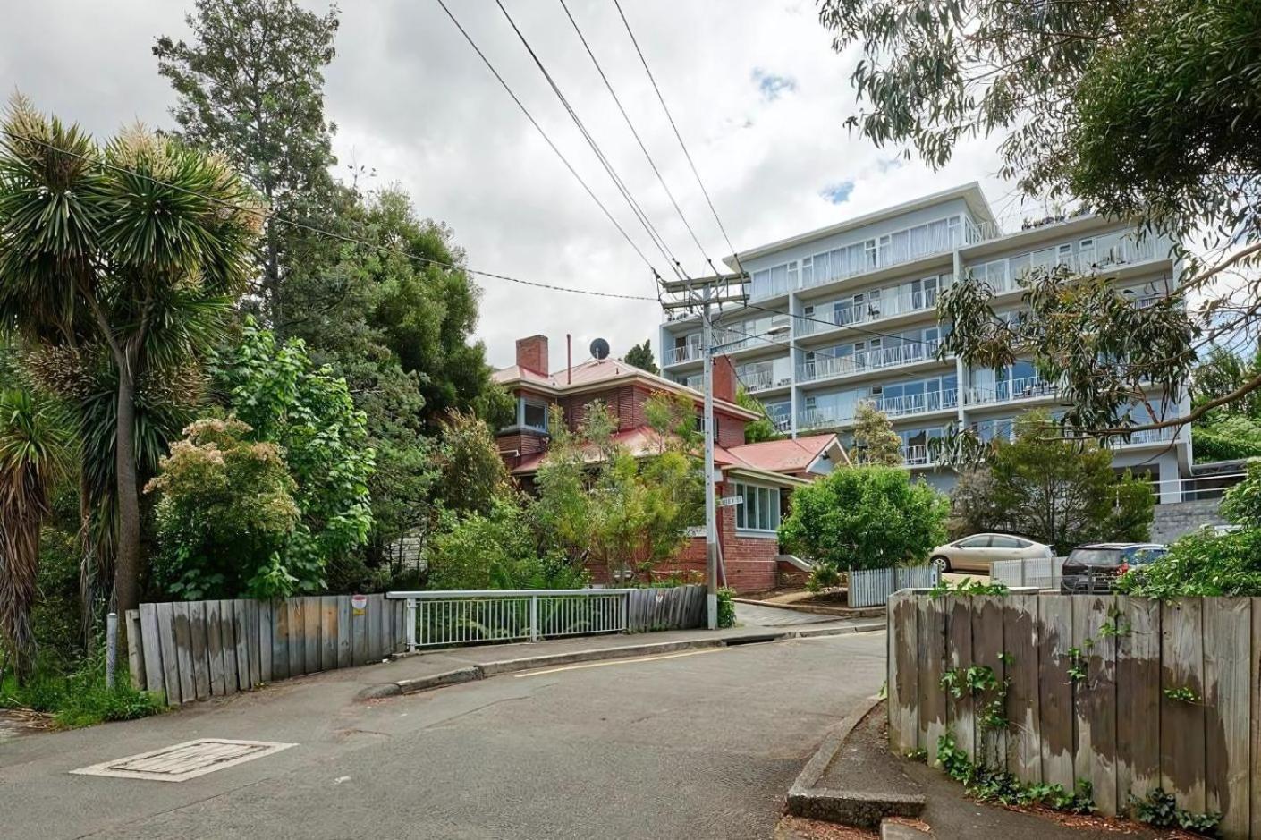 Comfort In Sandy Bay Next To The Rivulet Apartment Exterior photo